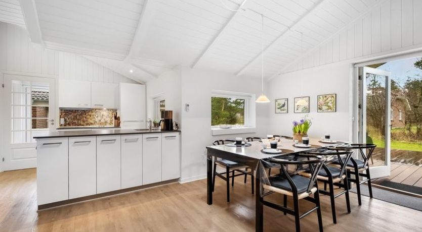 Photo of "Famke" - 1km from the sea