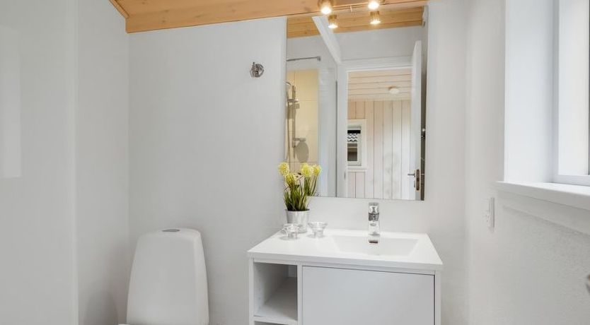 Photo of "Famke" - 1km from the sea