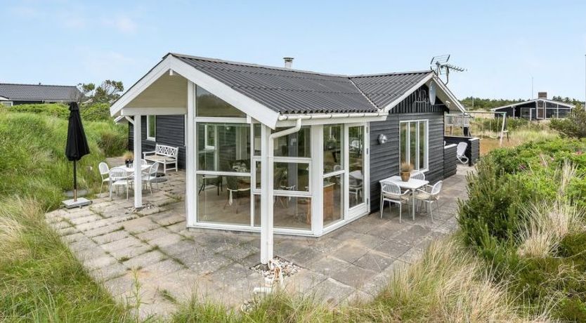 Photo of "Marika" - 500m from the sea