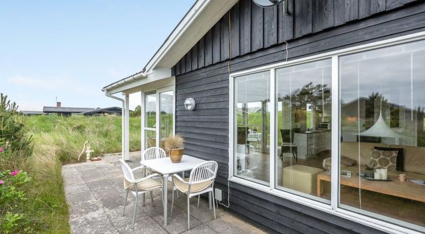 Photo of "Marika" - 500m from the sea