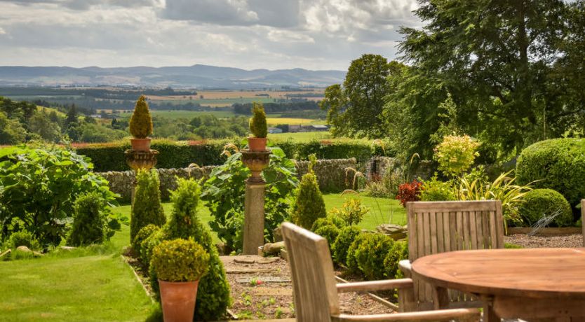 Photo of Glenquiech House