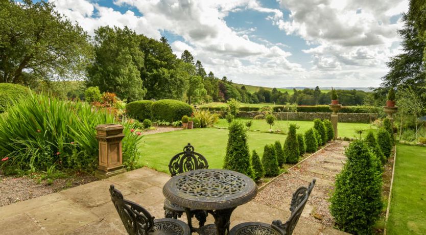 Photo of Glenquiech House