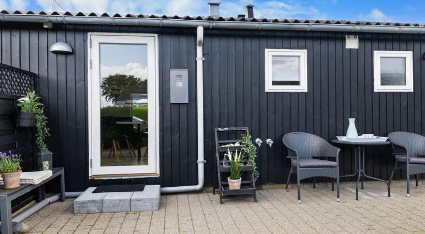 Photo of "Daya" - 75m from the sea