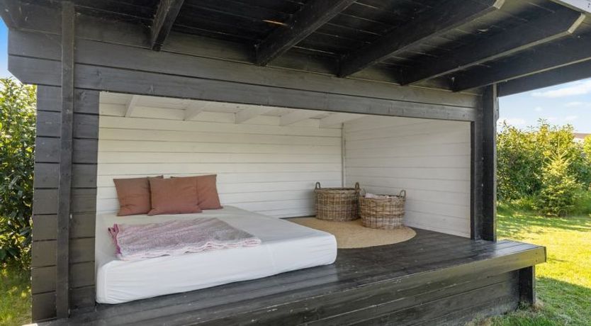 Photo of "Iven" - 140m from the sea