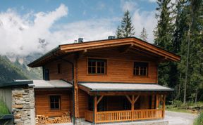 Photo of Sissis Green Chalets/Kaiser Max Holiday Home 4