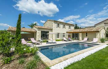 The Harmony of Nature Holiday Home