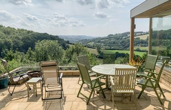 The Woodland Villa Holiday Home