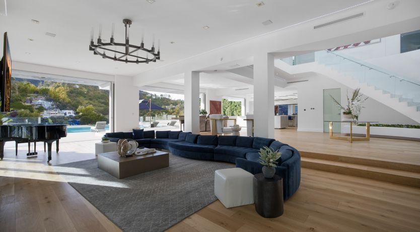 Photo of Hollywood Hills Hideaway