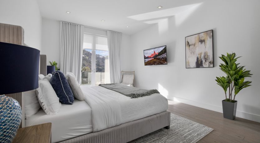 Photo of Hollywood Hills Hideaway