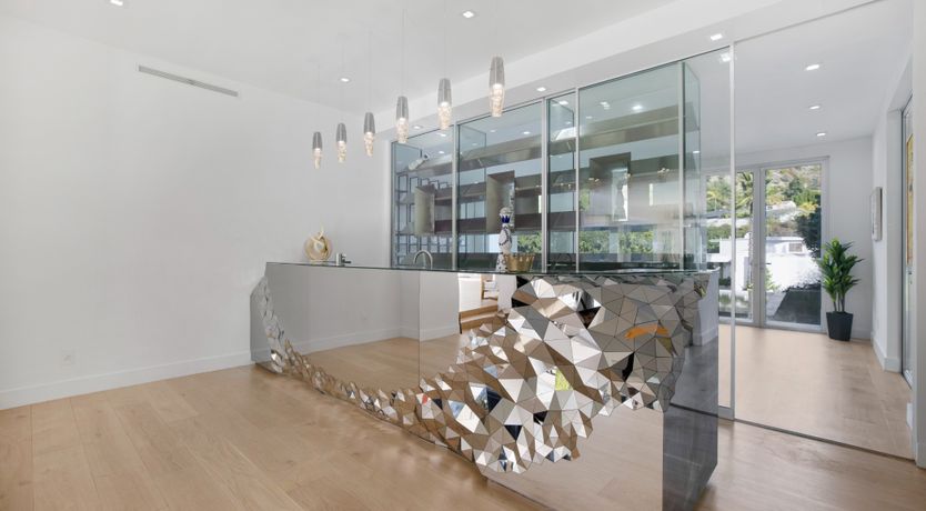 Photo of Hollywood Hills Hideaway