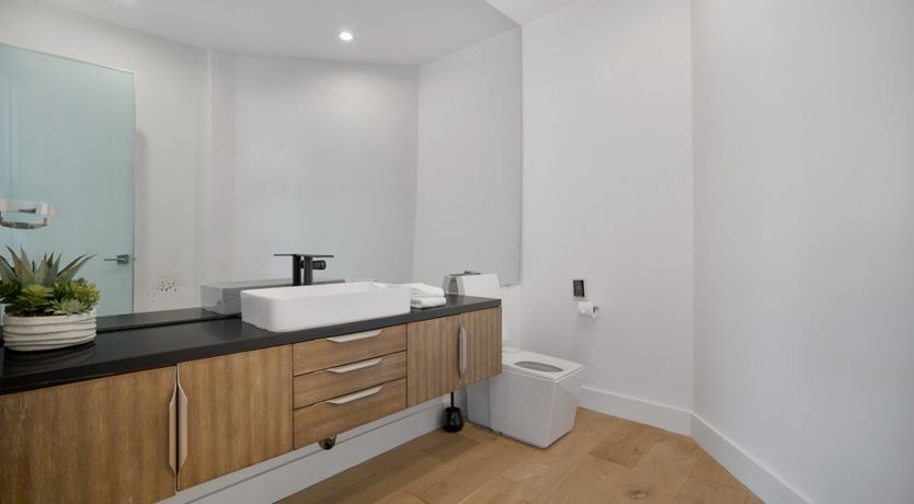 Photo of Hollywood Hills Hideaway