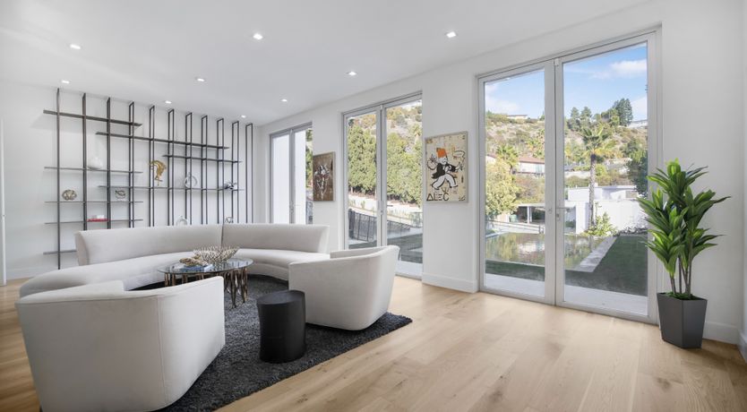 Photo of Hollywood Hills Hideaway