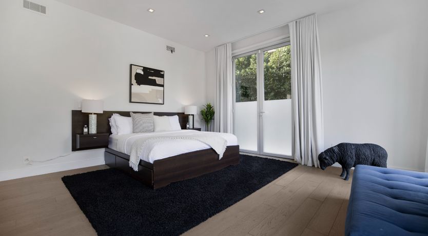 Photo of Hollywood Hills Hideaway