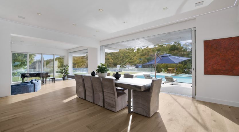 Photo of Hollywood Hills Hideaway