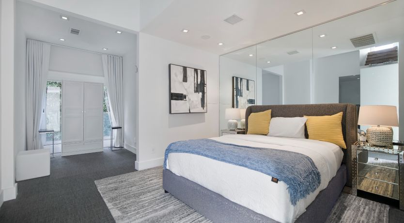 Photo of Hollywood Hills Hideaway