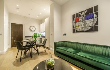 The Banker's Abode Holiday Home