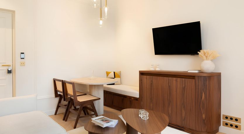 Photo of Boulevard Stay