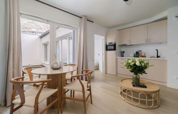Blue Bloom Holiday Home