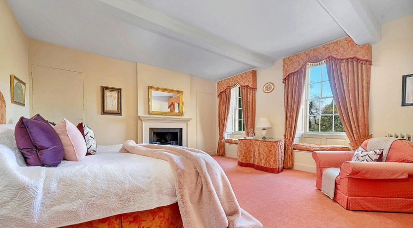 Photo of The English Flower