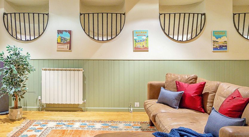 Photo of The English Flower