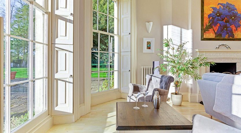 Photo of The English Flower