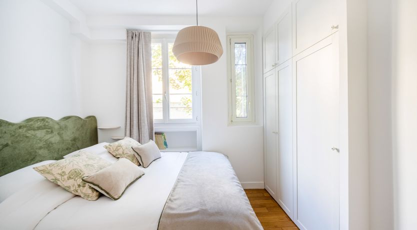 Photo of Parisian Pause