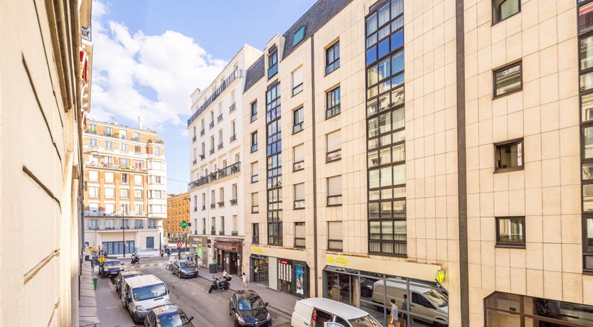 Photo of Parisian Pause