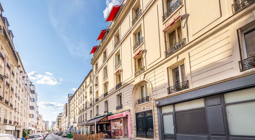 Photo of Parisian Pause