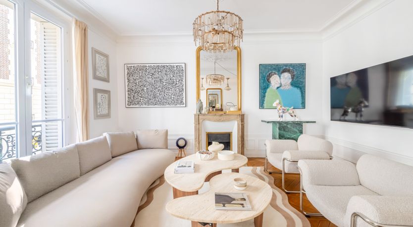 Photo of Parisian Pause