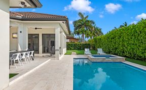 Photo of Tropical Treasure