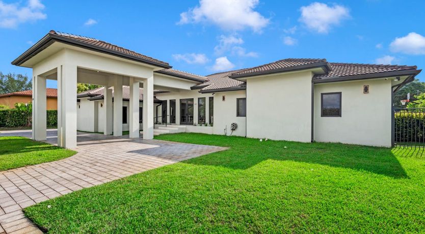 Photo of Tropical Treasure