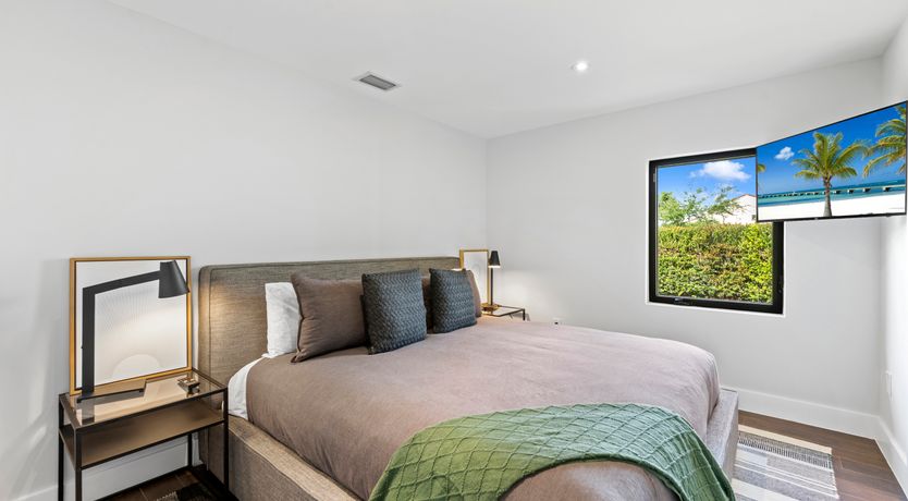 Photo of Tropical Treasure