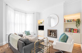 West London Gem Holiday Home