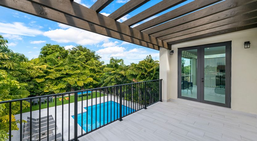 Photo of Coral Beauty