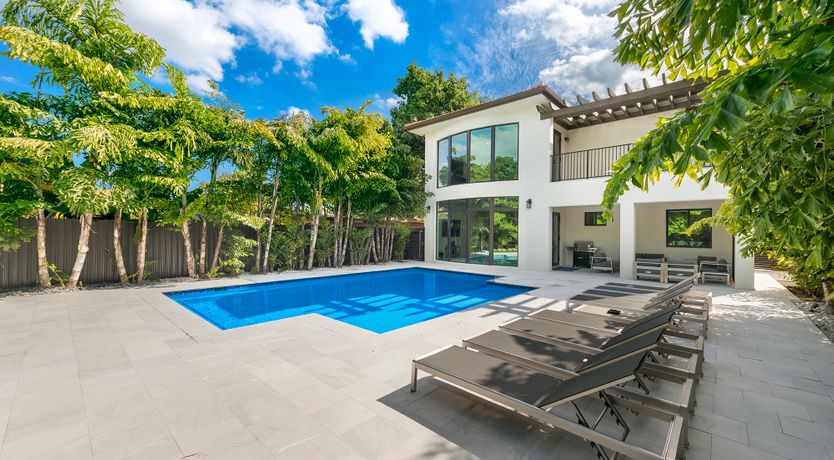 Photo of Coral Beauty