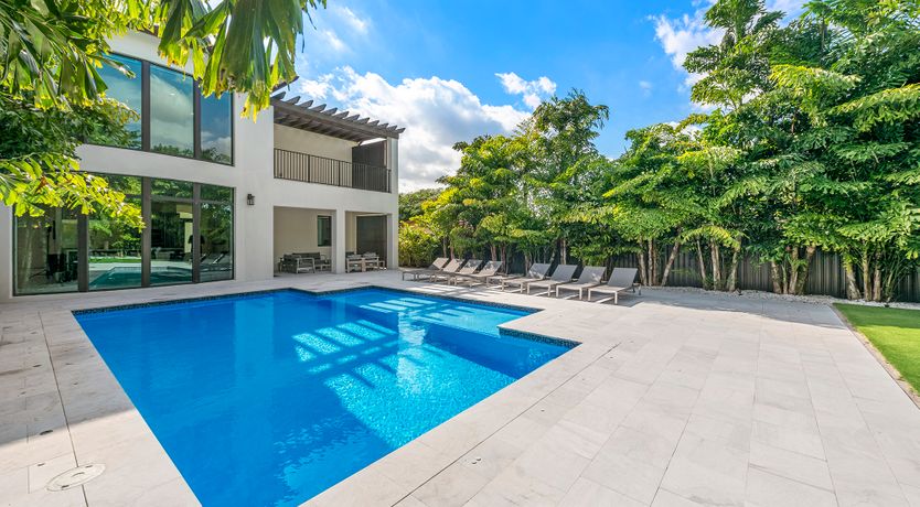 Photo of Coral Beauty