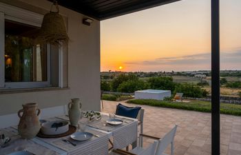 The Sicilian Palm Holiday Home