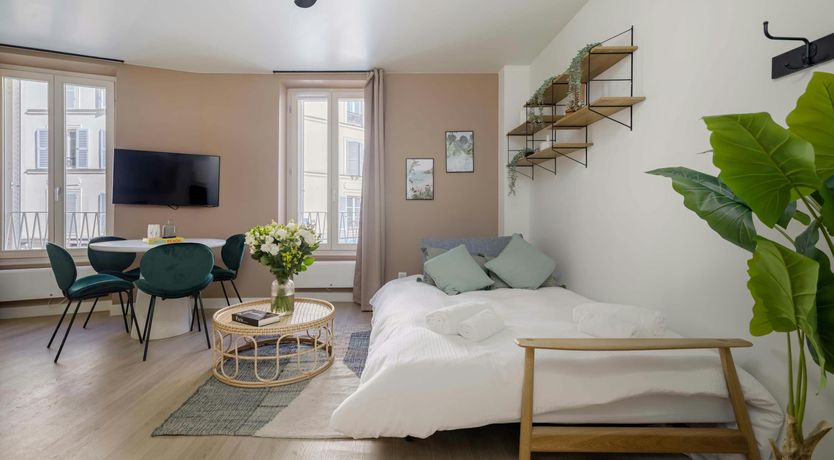 Photo of Sweet Parisian Dreams