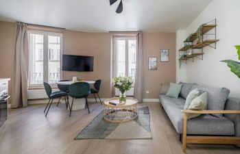 Sweet Parisian Dreams Holiday Home