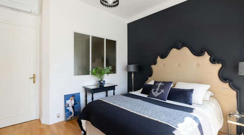 Photo of Vintage Shore