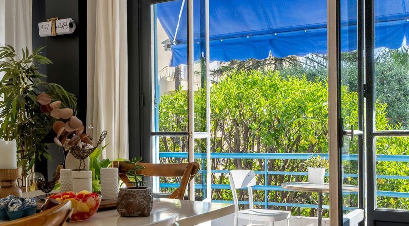 Photo of Vintage Shore