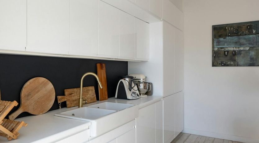 Photo of Vintage Shore