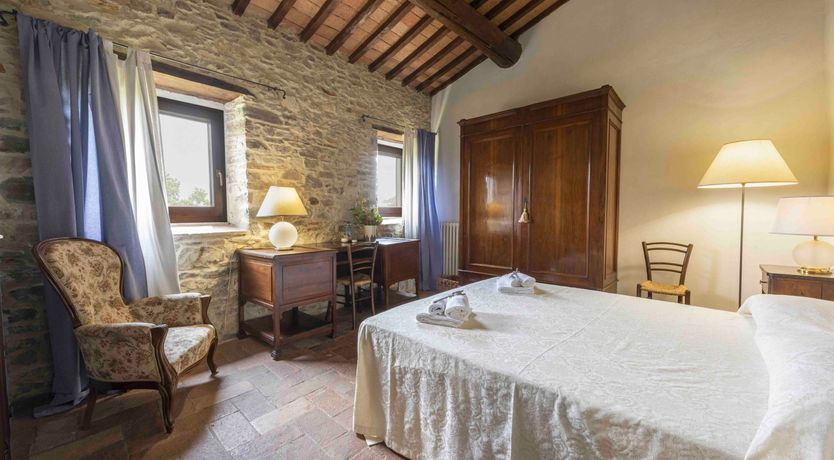 Photo of Under the Tuscan Sky