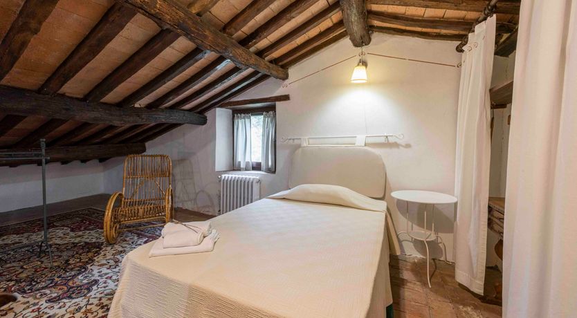 Photo of Under the Tuscan Sky