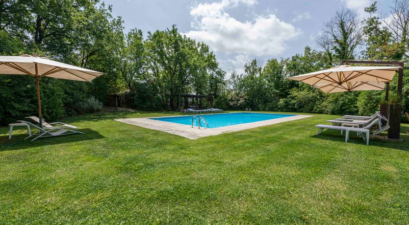 Photo of Under the Tuscan Sky