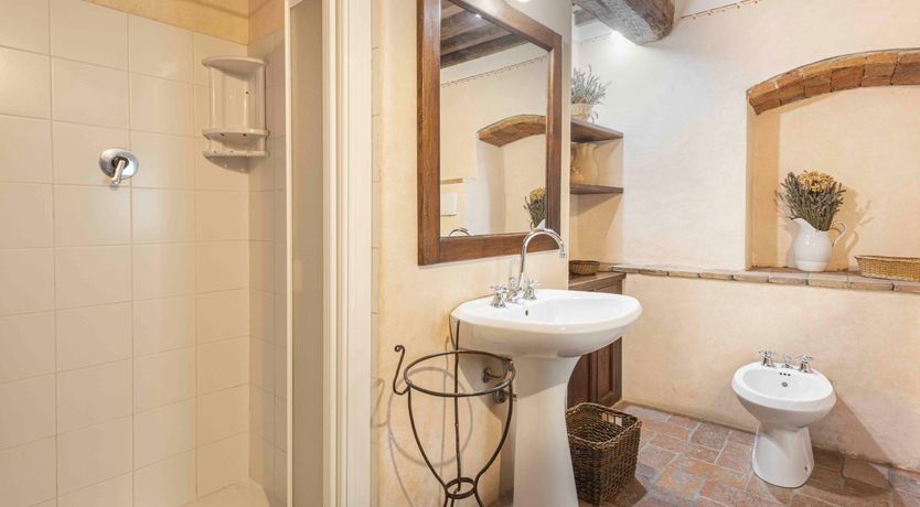 Photo of Under the Tuscan Sky