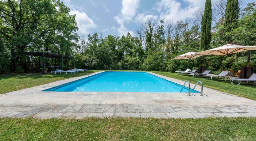 Photo of Under the Tuscan Sky