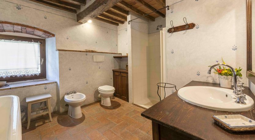 Photo of Under the Tuscan Sky