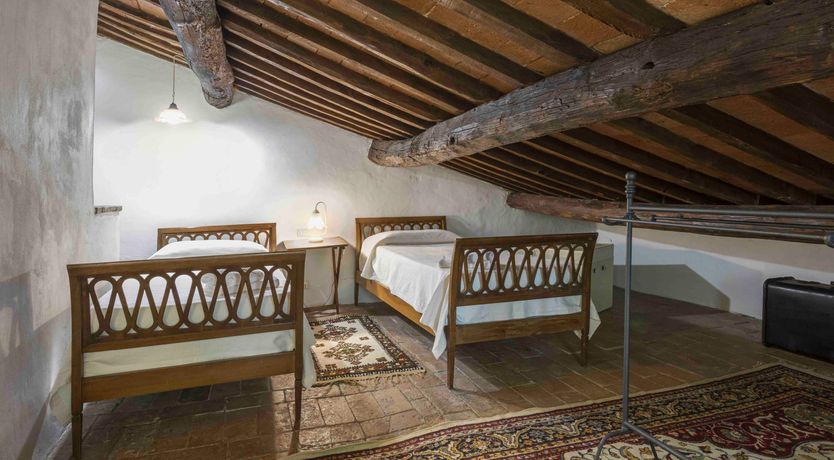 Photo of Under the Tuscan Sky