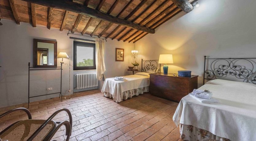 Photo of Under the Tuscan Sky